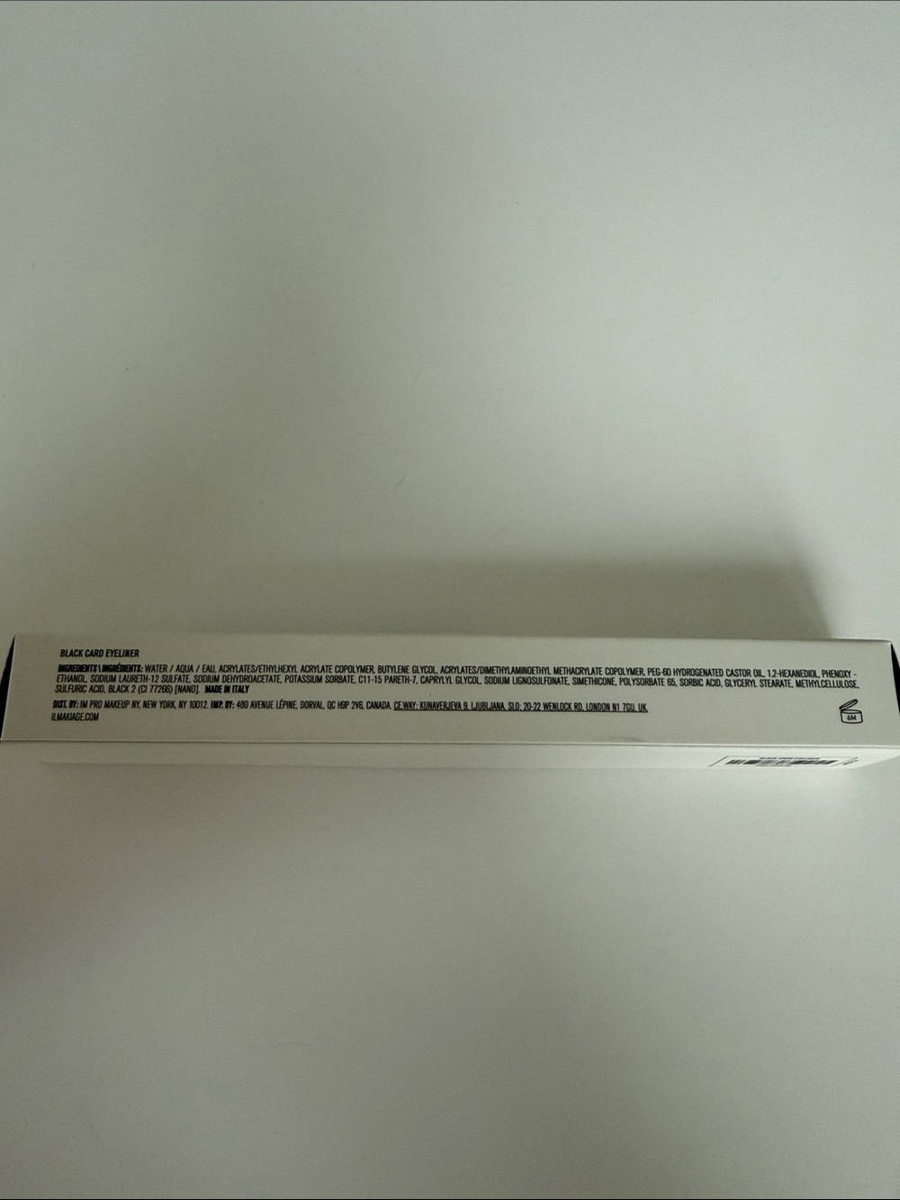 IL MAKIAGE Black Eyeliner Pen - Precision Waterproof Liner - Picture 3 of 3